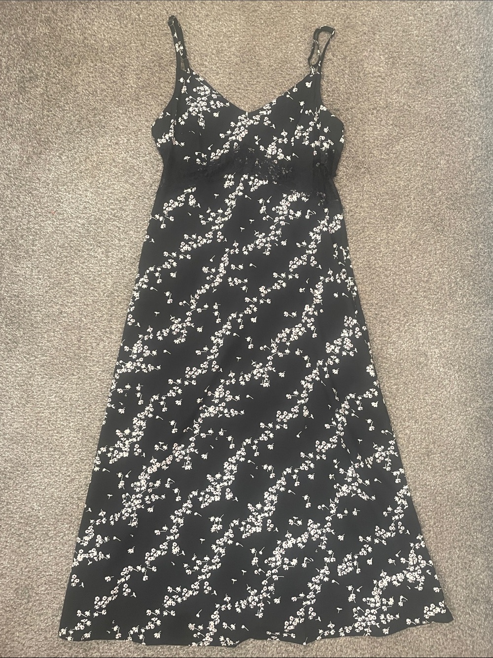 Black Floral Slip Dress with White Blossom Print xs